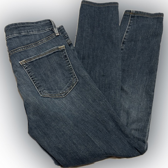 Good American Good Legs Skinny Jeans - Picture 5 of 8